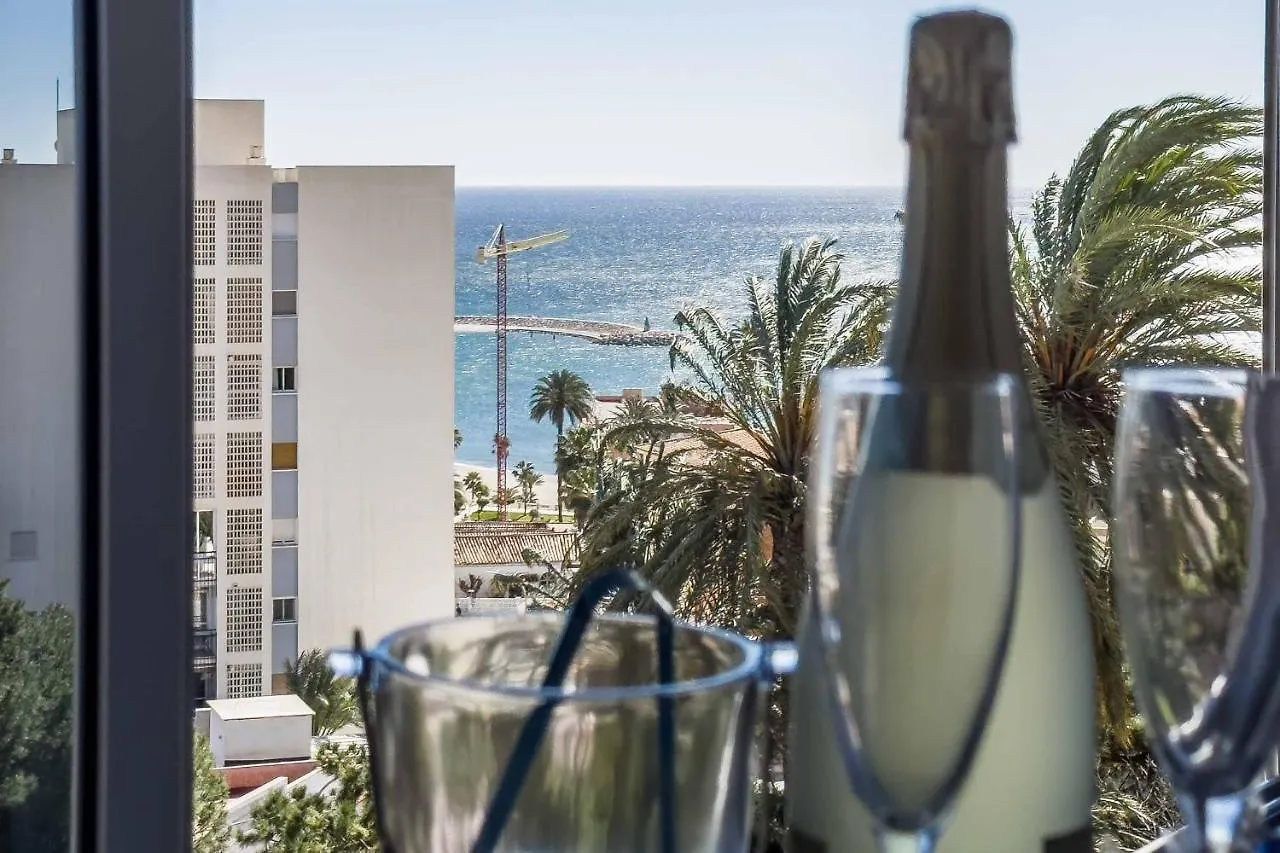 Apartamento Acogedor, Terraza, Piscina Y Mar ベナルマデナ