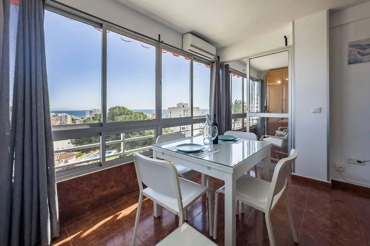 Apartamento Acogedor, Terraza, Piscina Y Mar ベナルマデナ