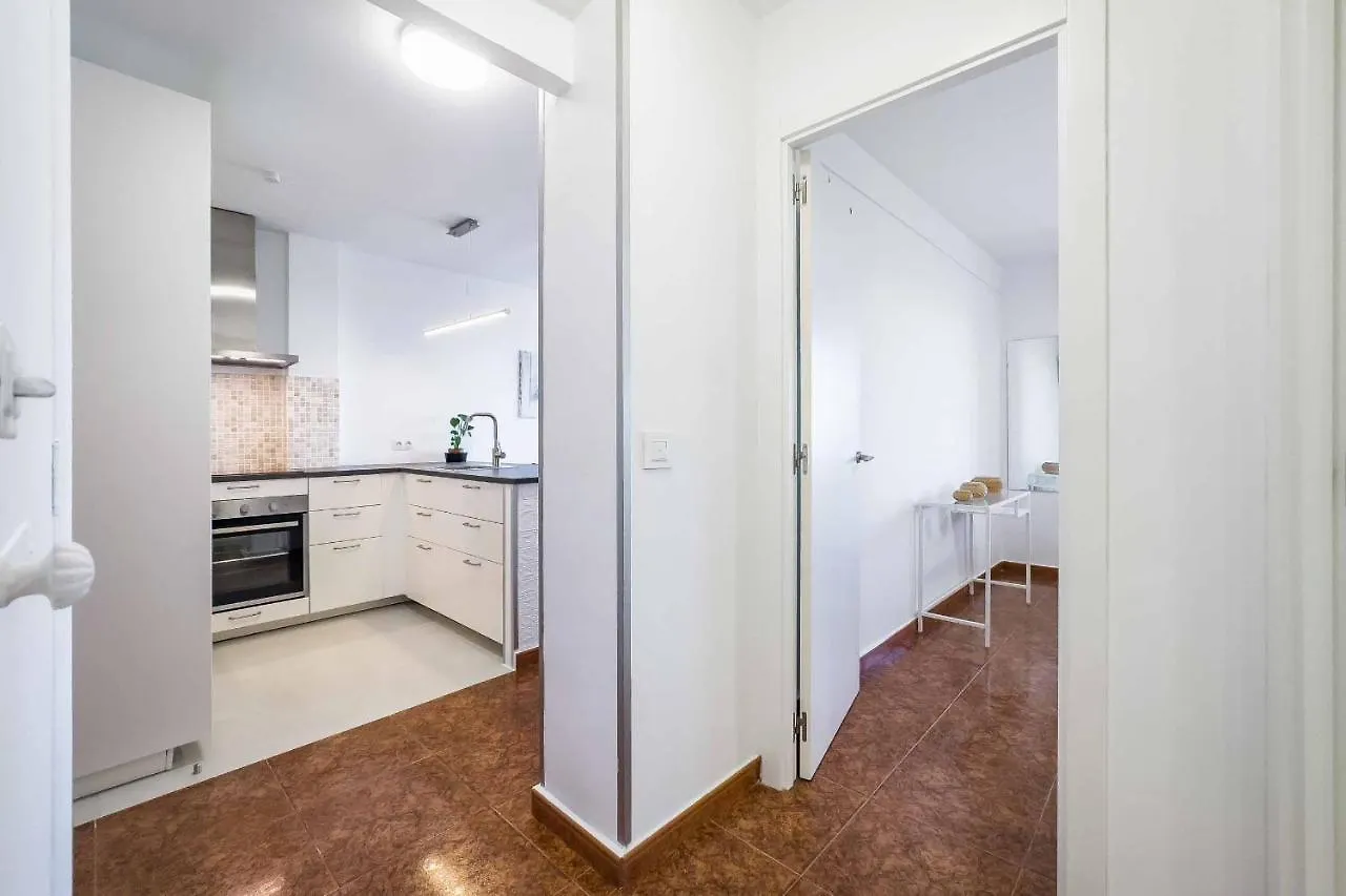アパート Apartamento Acogedor, Terraza, Piscina Y Mar ベナルマデナ スペイン