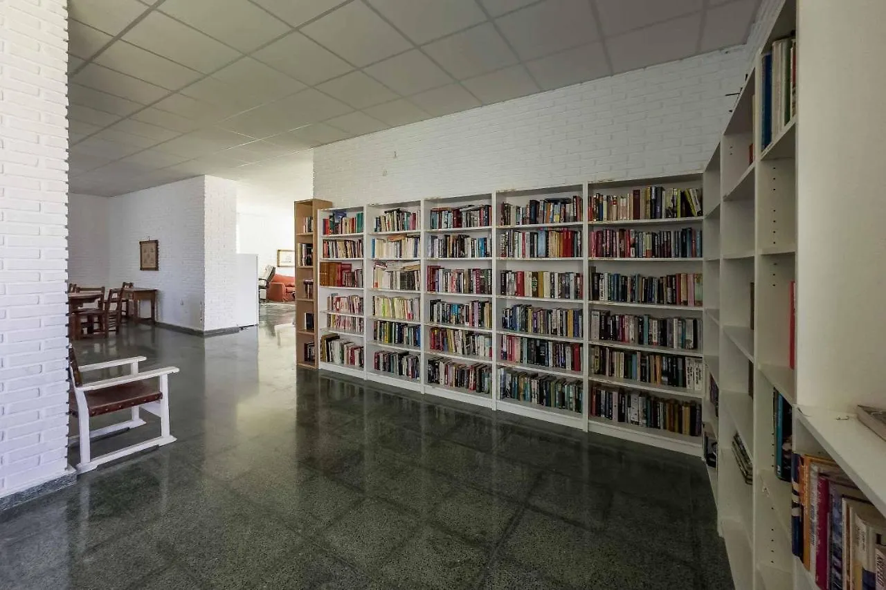 Apartamento Acogedor, Terraza, Piscina Y Mar ベナルマデナ