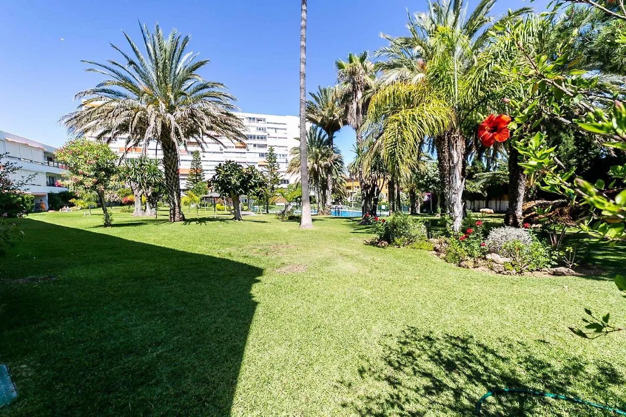 Apartamento Acogedor, Terraza, Piscina Y Mar ベナルマデナ アパート