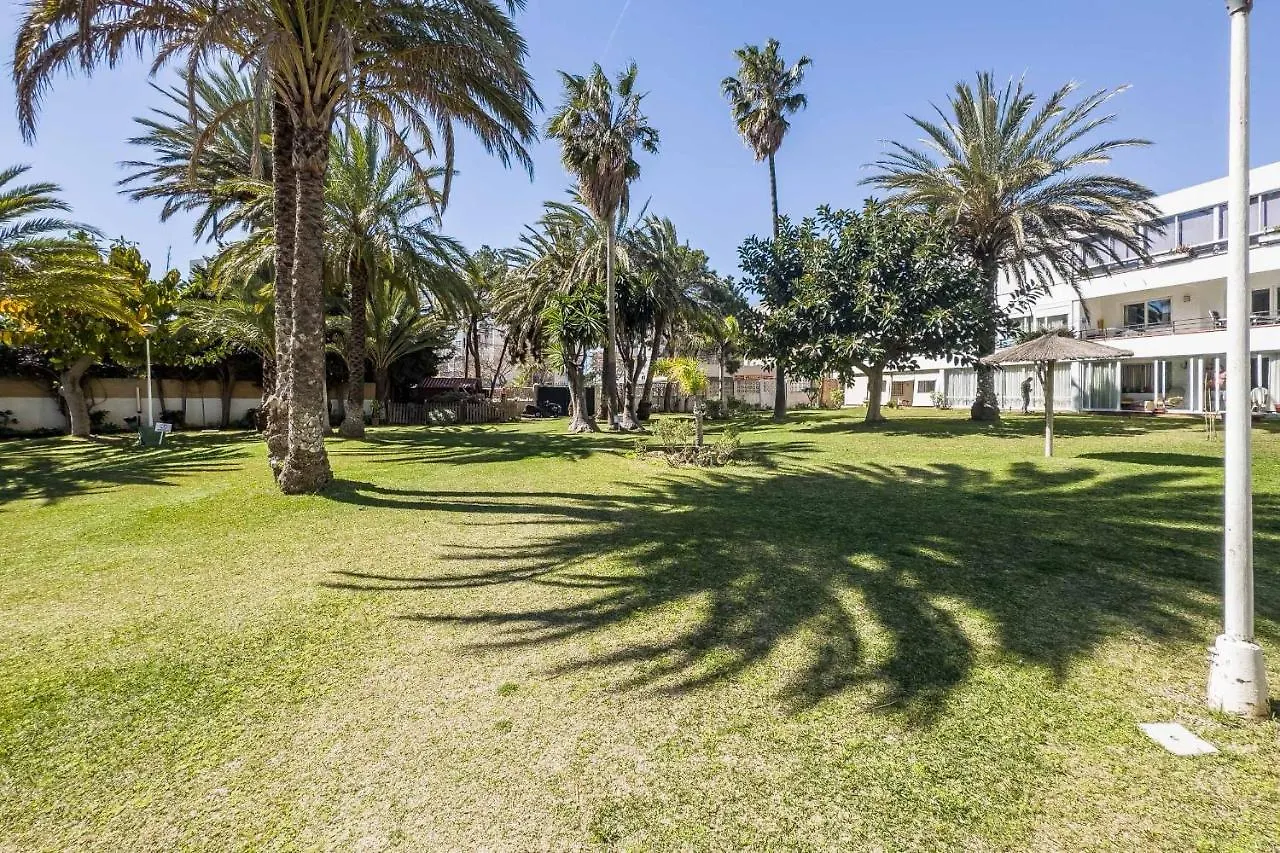 شقة Apartamento Acogedor, Terraza, Piscina Y Mar بينالماذينا